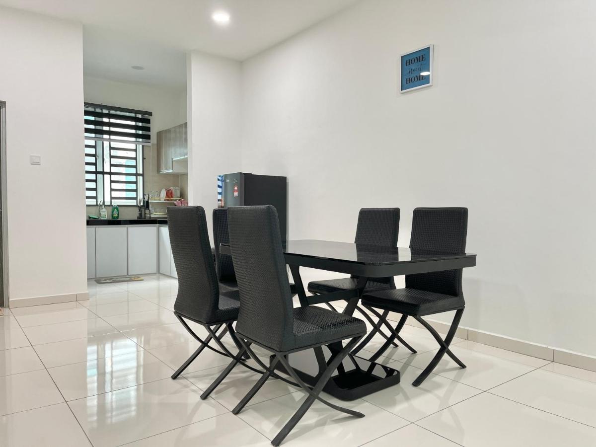 Langkawi Cozy Holiday Home At Taman Simfoni By Zervin Kuah Exterior foto