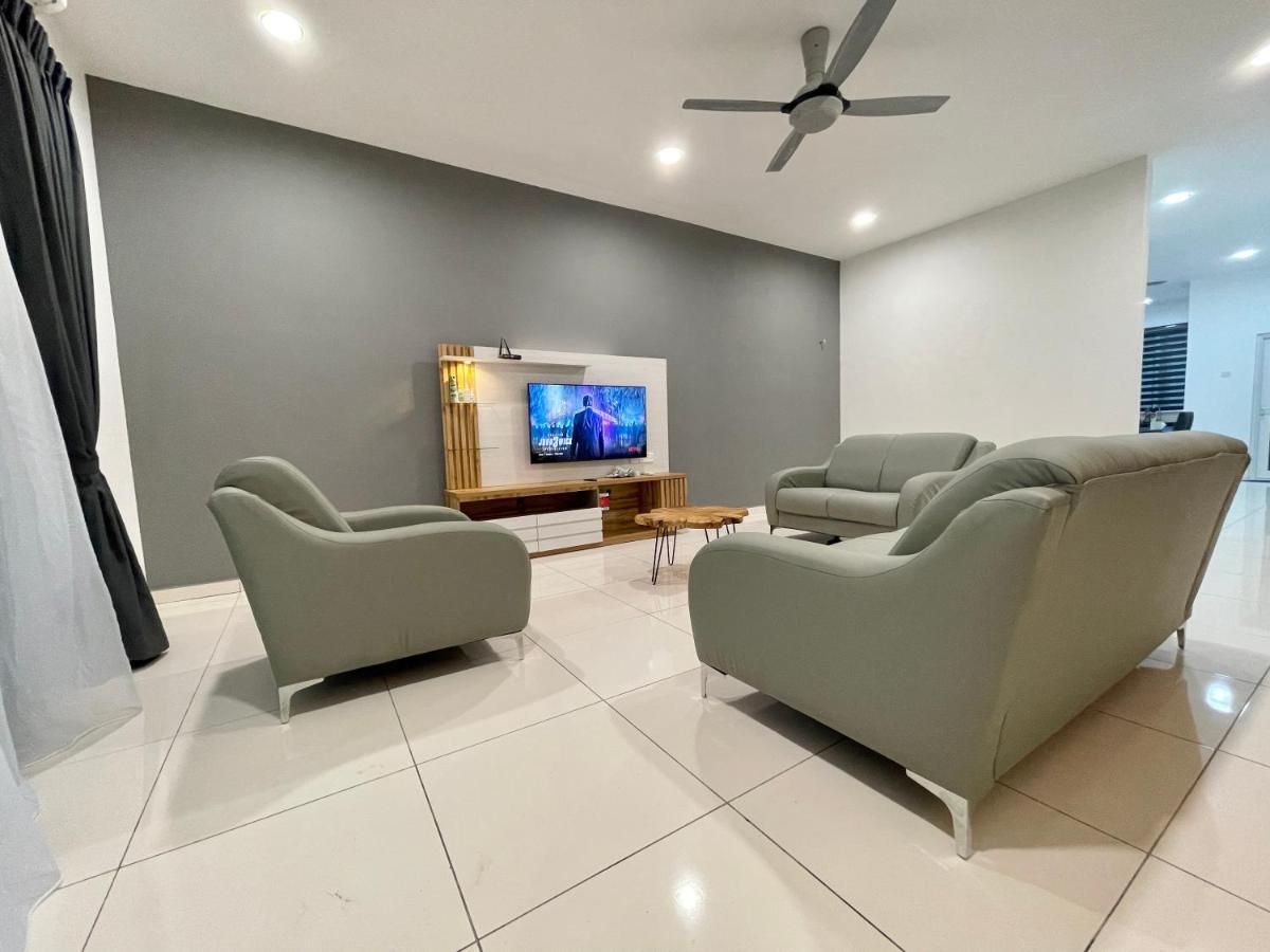 Langkawi Cozy Holiday Home At Taman Simfoni By Zervin Kuah Exterior foto